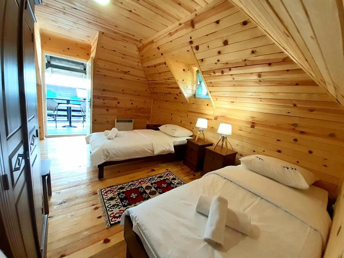 El Paso City, Zlatibor - Unique Wooden Cottages, Treehouse, Wild West Rooms, Accommodation 1-6 People Esterno foto