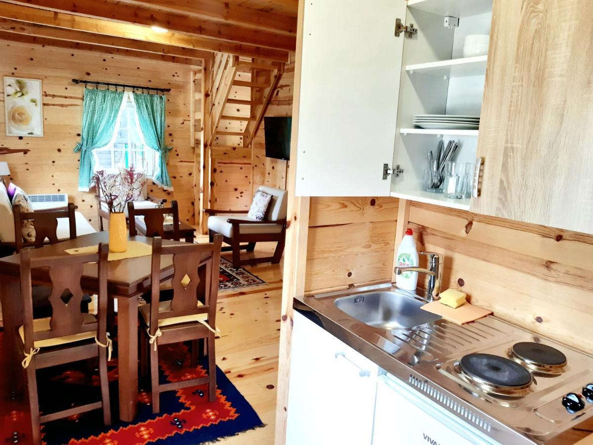 El Paso City, Zlatibor - Unique Wooden Cottages, Treehouse, Wild West Rooms, Accommodation 1-6 People Esterno foto
