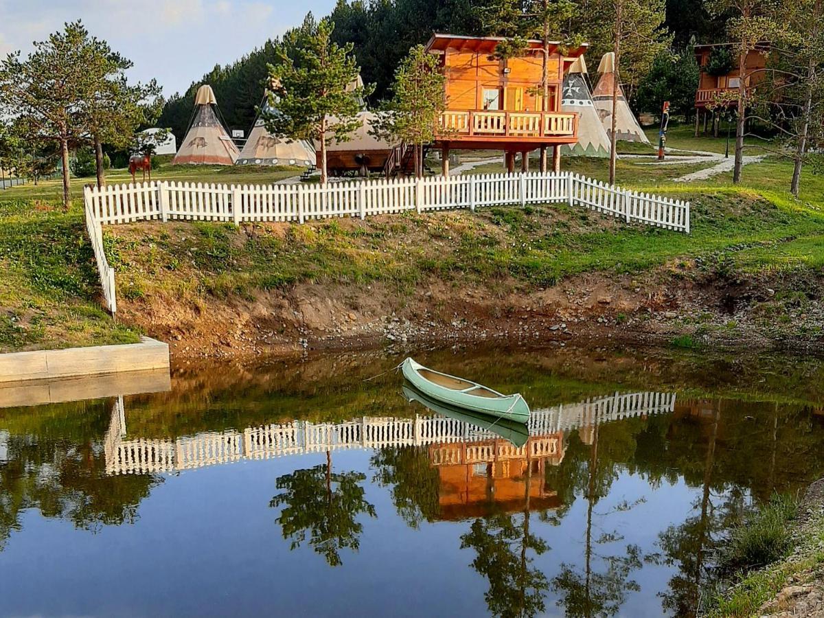 El Paso City, Zlatibor - Unique Wooden Cottages, Treehouse, Wild West Rooms, Accommodation 1-6 People Esterno foto