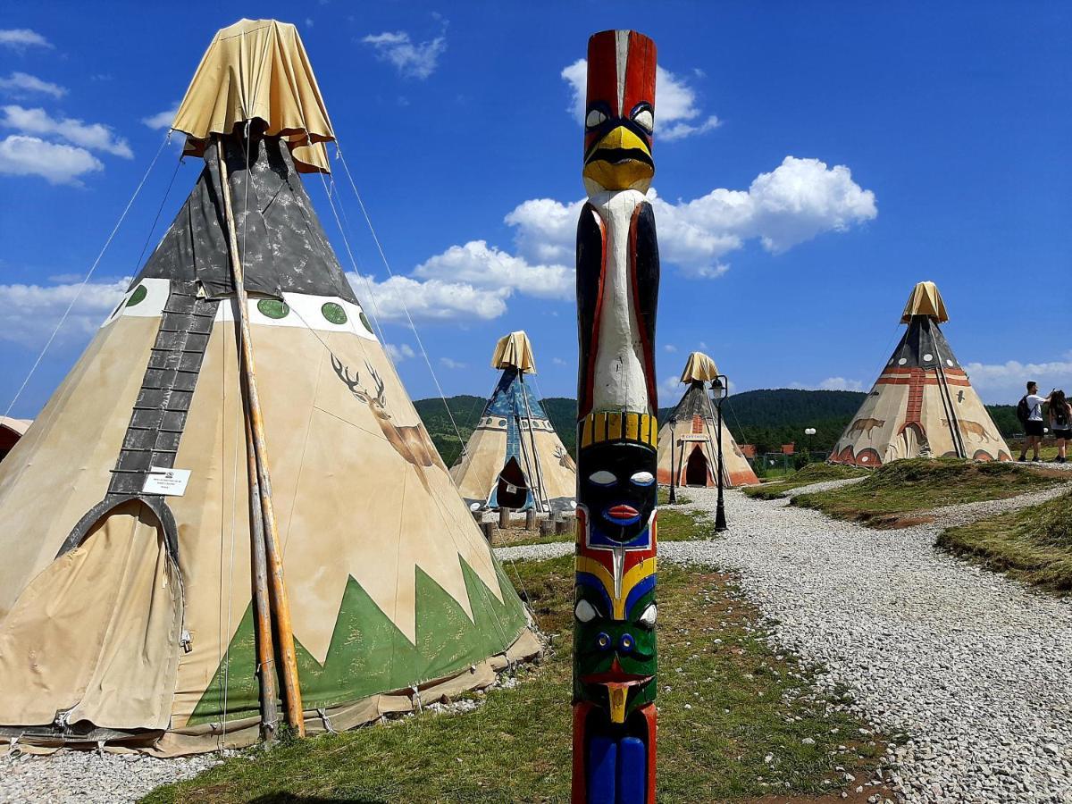El Paso City, Zlatibor - Unique Wooden Cottages, Treehouse, Wild West Rooms, Accommodation 1-6 People Esterno foto