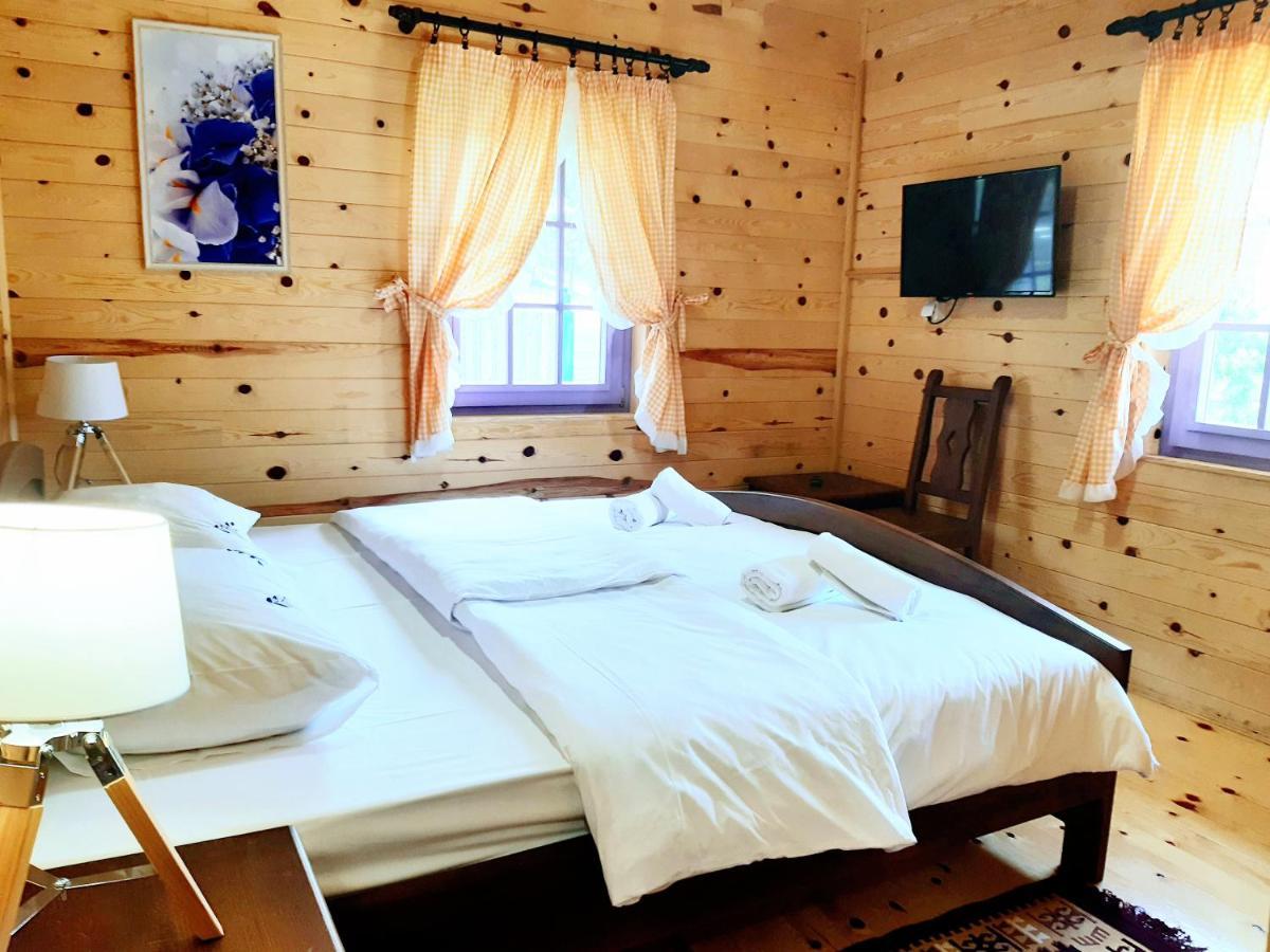 El Paso City, Zlatibor - Unique Wooden Cottages, Treehouse, Wild West Rooms, Accommodation 1-6 People Esterno foto
