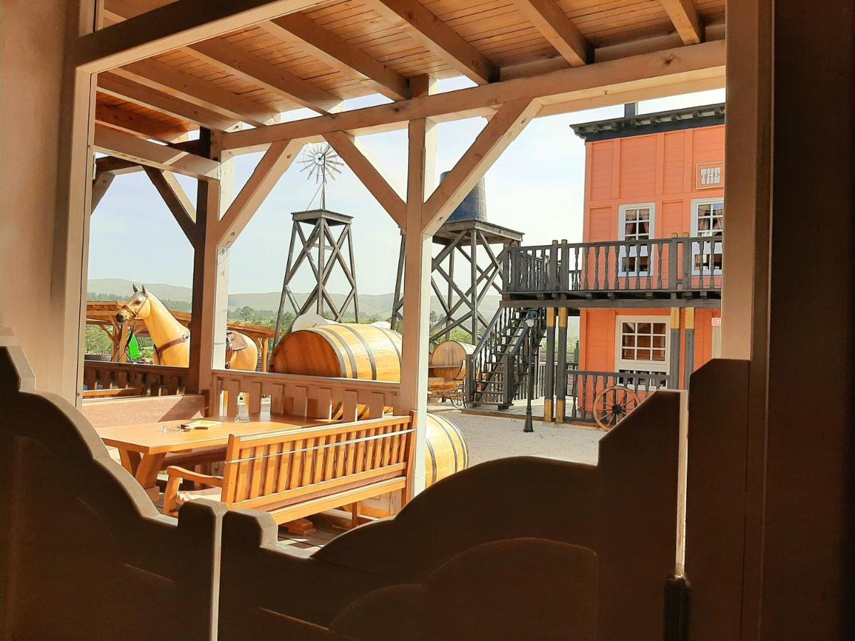 El Paso City, Zlatibor - Unique Wooden Cottages, Treehouse, Wild West Rooms, Accommodation 1-6 People Esterno foto