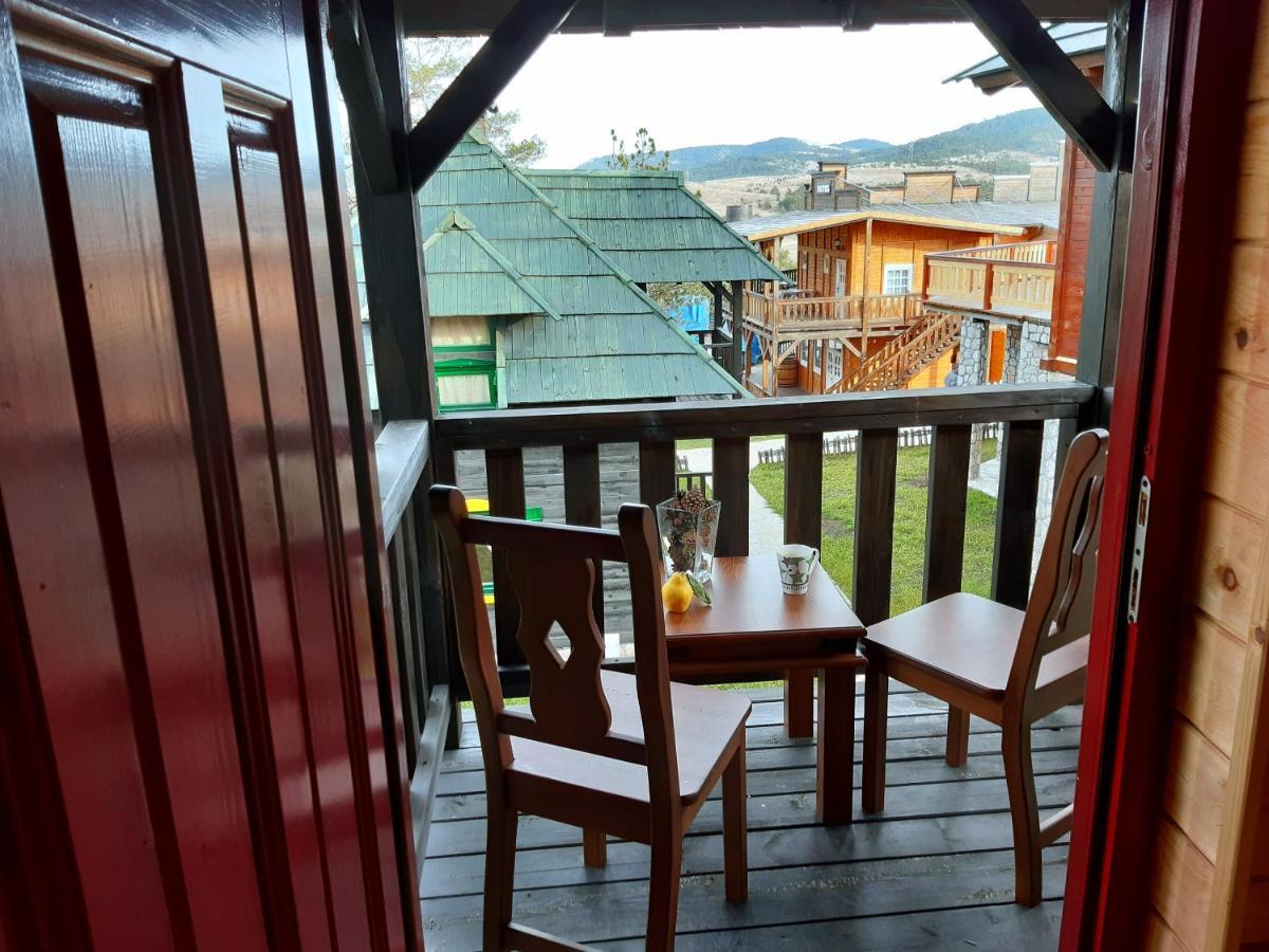 El Paso City, Zlatibor - Unique Wooden Cottages, Treehouse, Wild West Rooms, Accommodation 1-6 People Esterno foto